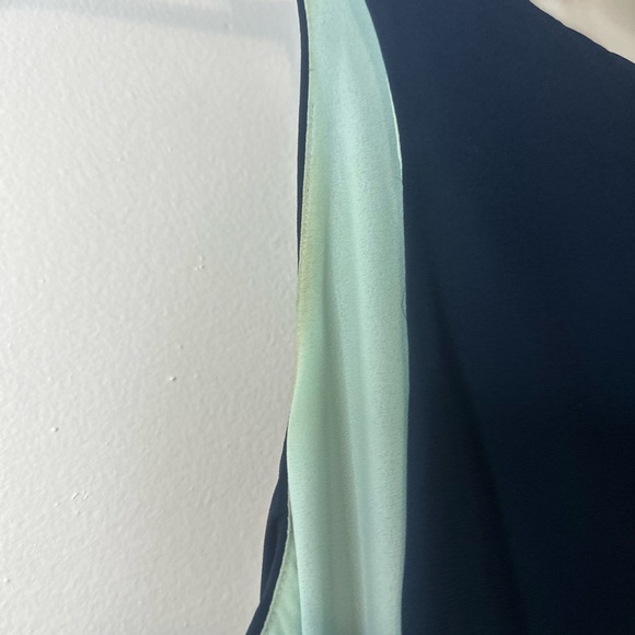 Elegant Navy and Mint Sleeveless Dress - Picture 4 of 5